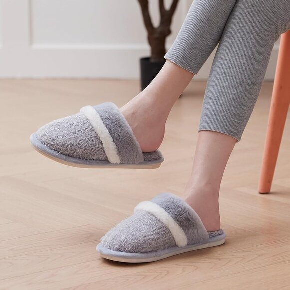 Women's Light Grey Cozy Comfy Memory Foam Slippers Slip-On Indoor House Shoes - Picture 4 of 6